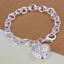 Filigree Heart Bracelet in 18K White Gold Plated