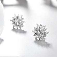 18K Italian White Gold Diamond Stud Earring