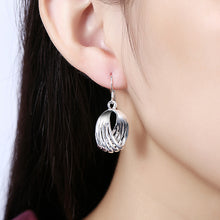 18K White Gold Plated Sea-Shell Laser Cut Earring