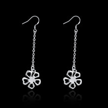 18K White Gold Plated Hollow Clover Drop Earring