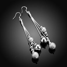 18K White Gold Plated Grape Vine Drop Earring